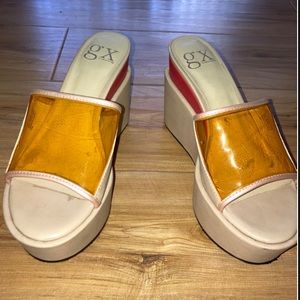 GX by Gwen Stefani “Amelie” slides size 6